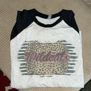 Wildcat baseball tee
